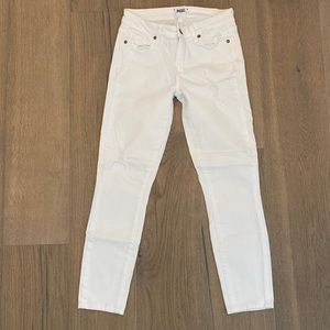 White Paige jeans. Straight leg, size 27 excellent condition
